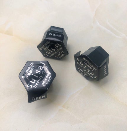 スイサイ ビューティクリア ブラック パウダーウォッシュ/suisai/洗顔パウダーを使ったクチコミ(4枚目)