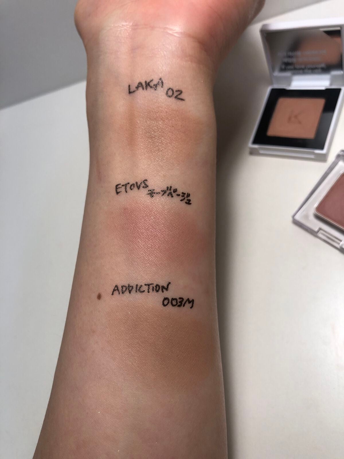 ジャストアイシャドウ/Laka/単色アイシャドウを使ったクチコミ(2枚目)