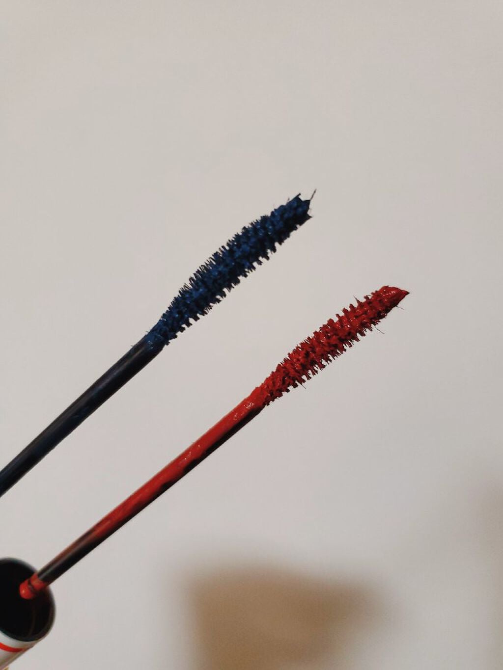 ニューアンビエンスカラーマスカラ/hince/マスカラを使ったクチコミ(2枚目)