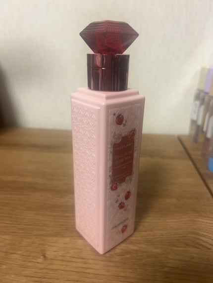 ジルスチュアート ディープモイストボディミルク ストロベリー ショコララテ トリーツ/JILL STUART/ボディミルクを使ったクチコミ(3枚目)