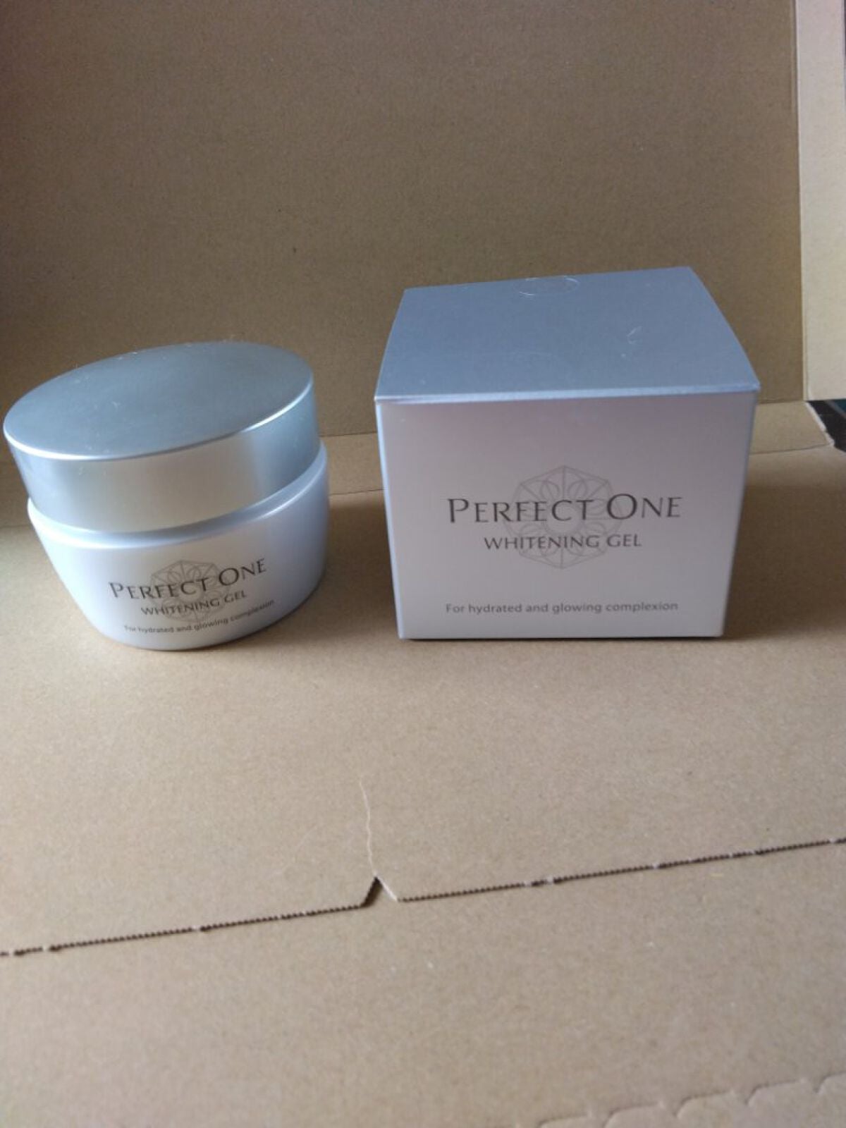 パーフェクトワン 薬用ホワイトニングジェル/パーフェクトワン/オールインワン化粧品を使ったクチコミ(1枚目)