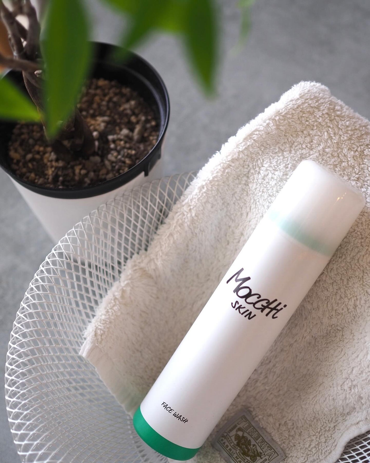 モッチスキン 吸着泡洗顔 WHT/MoccHi SKIN/泡洗顔を使ったクチコミ(1枚目)