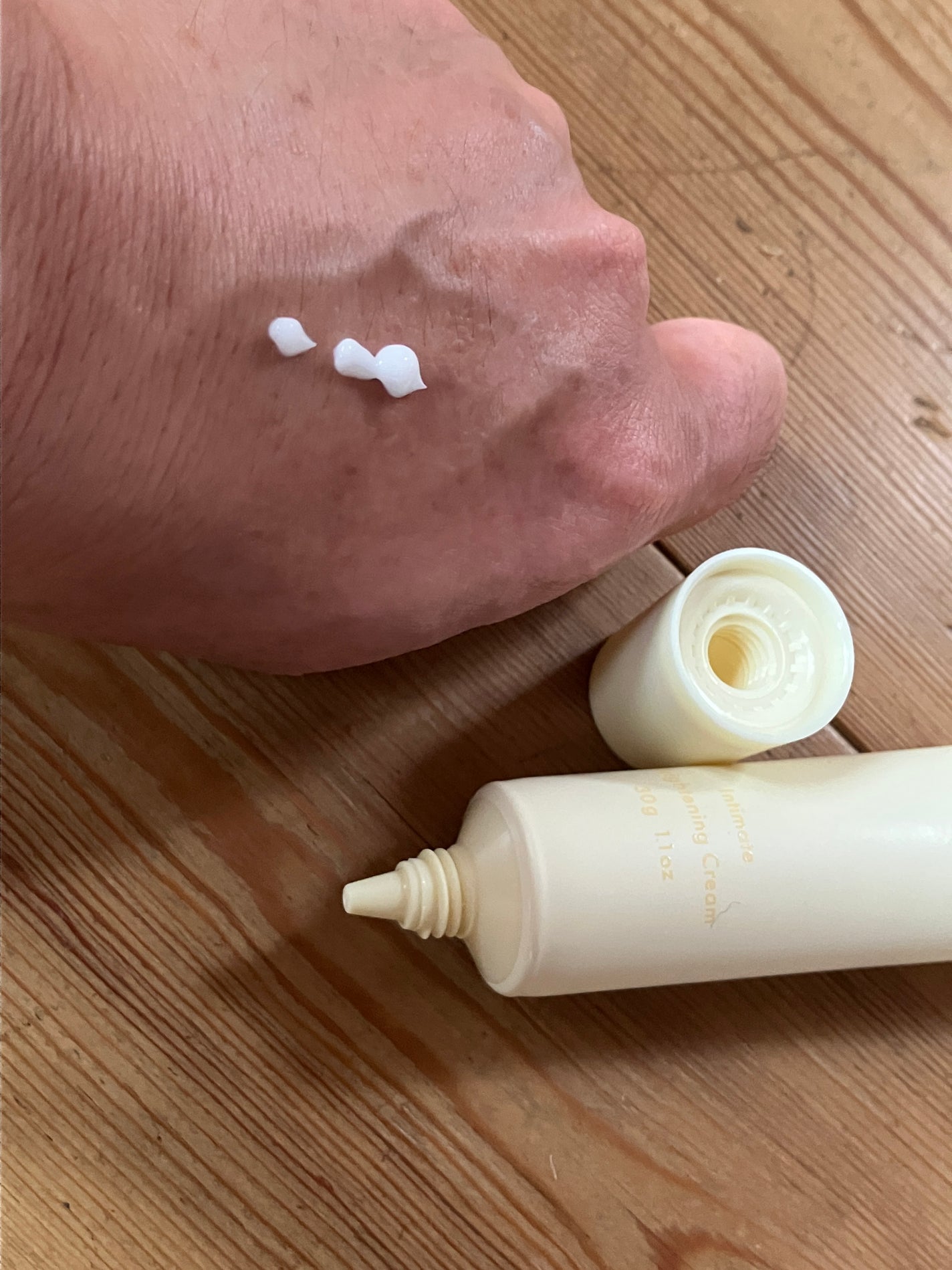 インティメイト ブライトニングクリーム/Waphyto/デリケートゾーンケアを使ったクチコミ(3枚目)