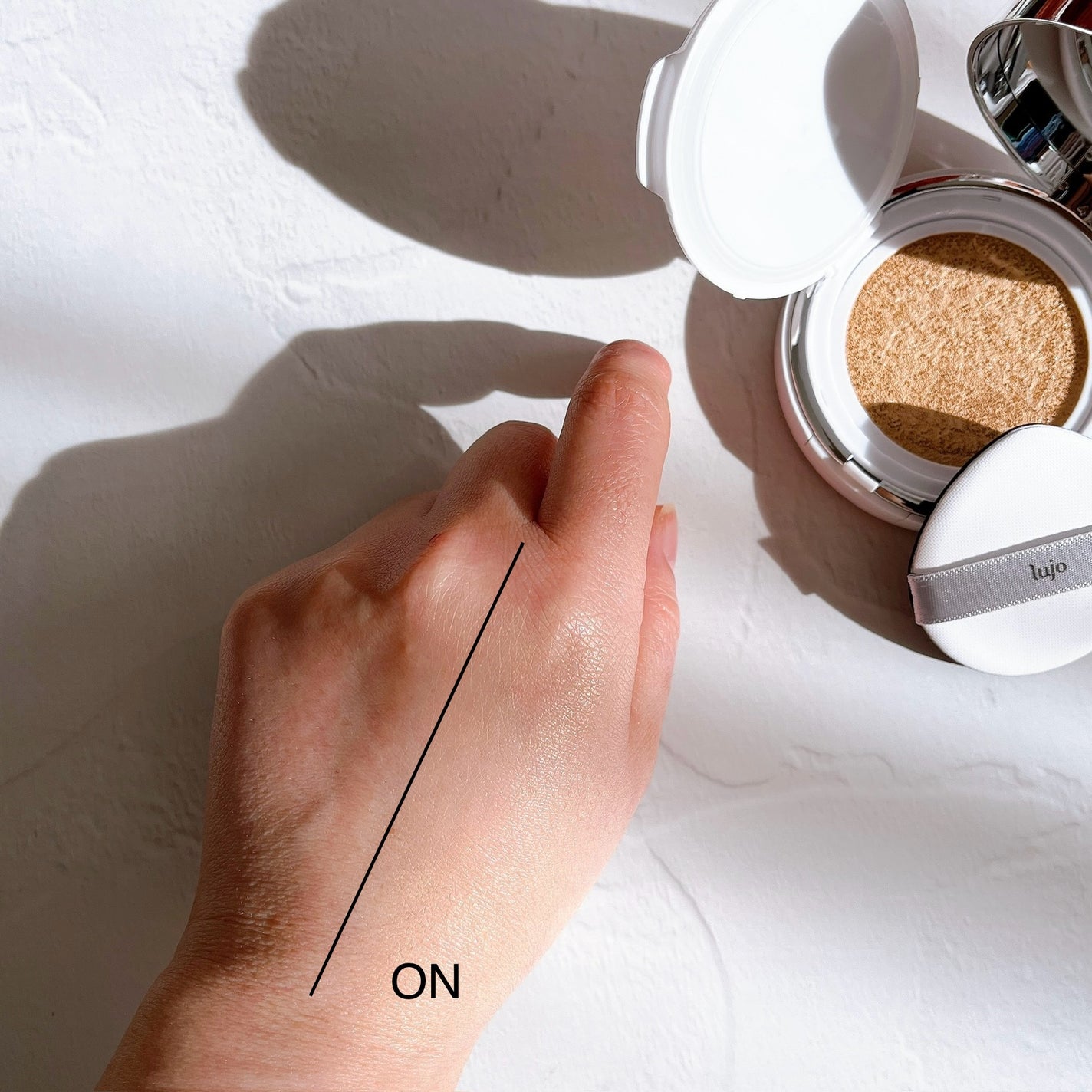 けっぴー♡フォロバ100 on LIPS 「𓆸𓂃悩みをカバーしながら日中をスキンケアタイムに𓂃lujo..」(5枚目)