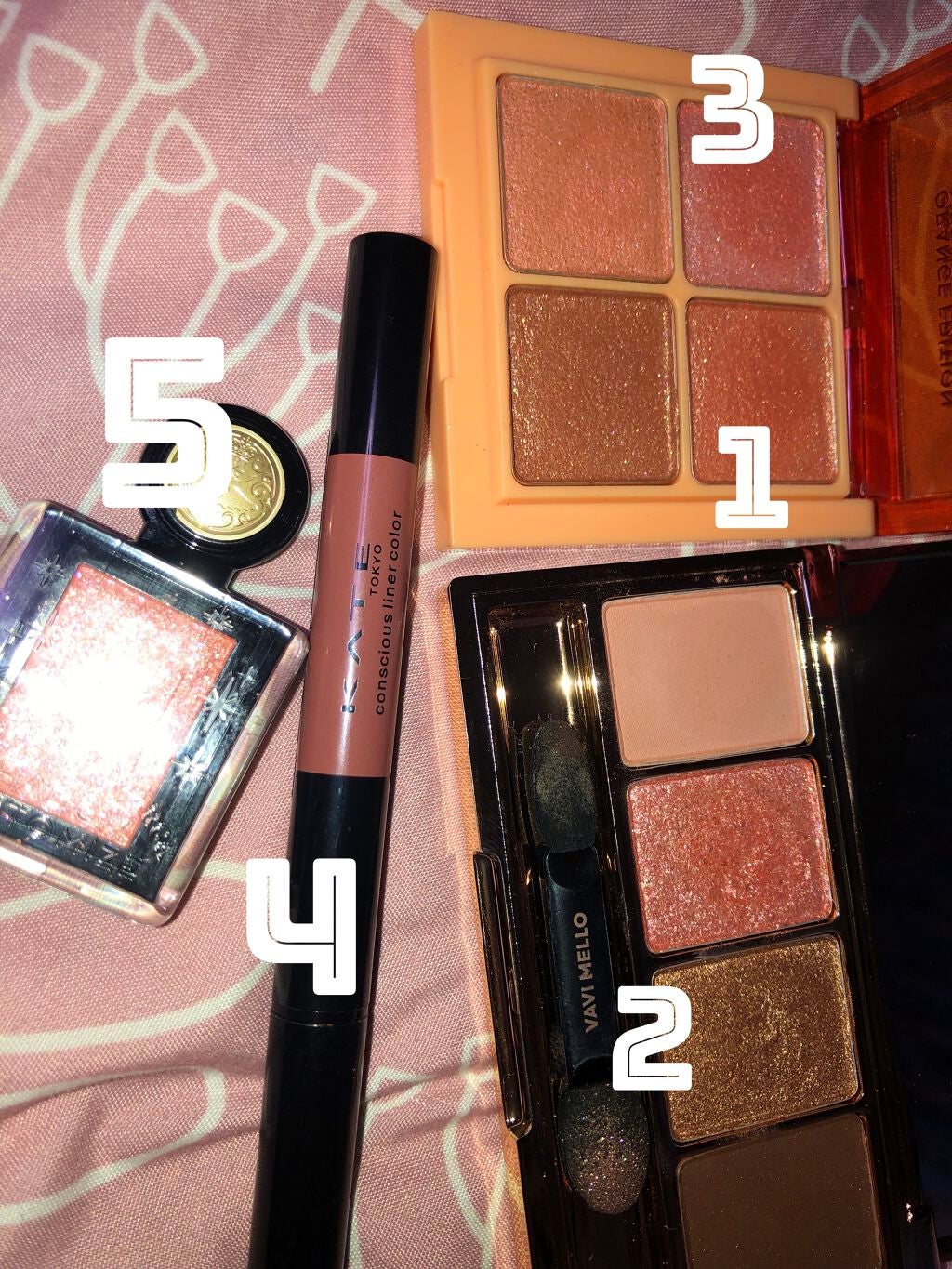 シャドーカスタマイズ (フローティング)/MAJOLICA MAJORCA/単色アイシャドウを使ったクチコミ(1枚目)