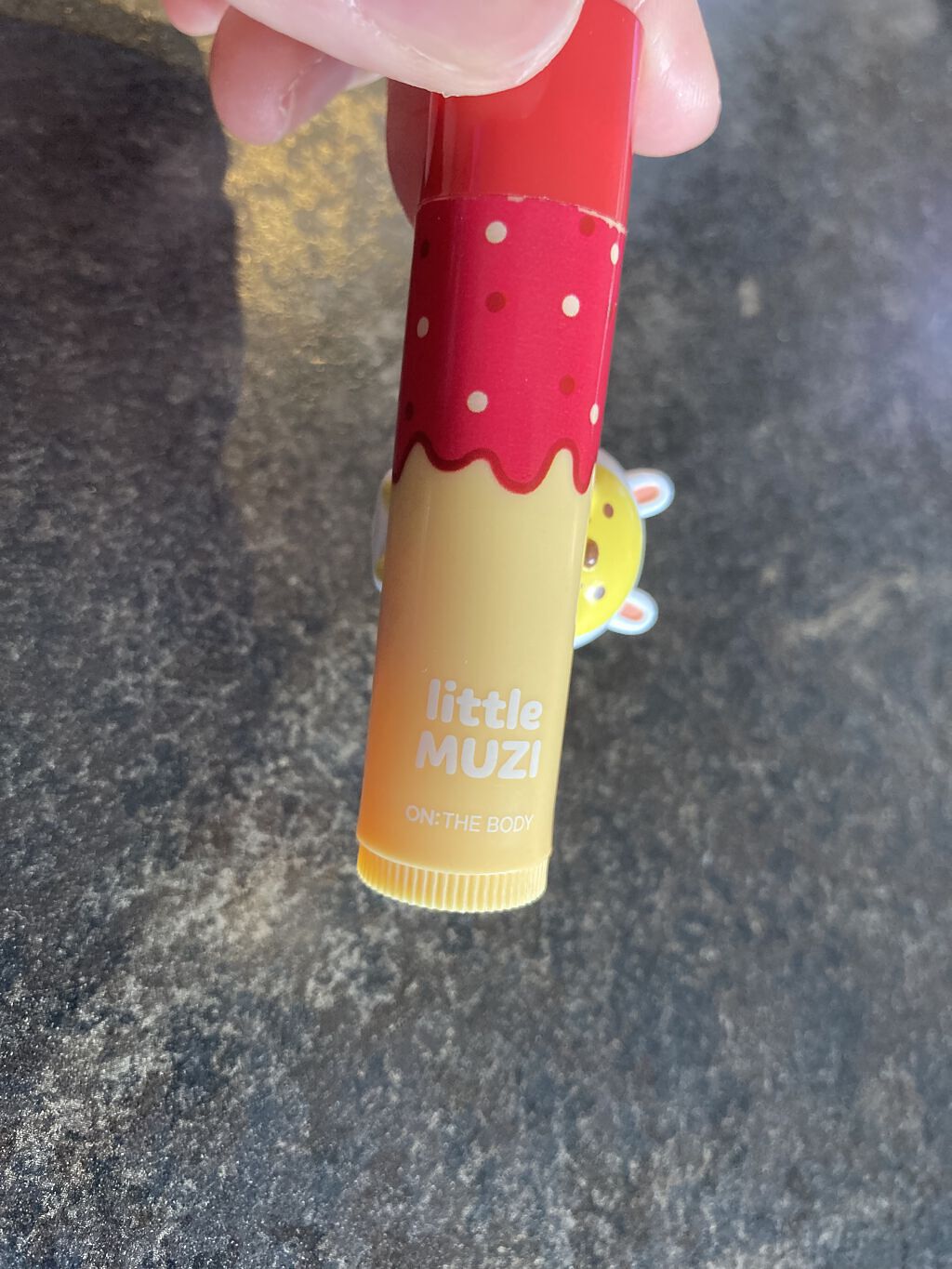 Tinted V itamin Lip Barm/ON: THE BODY/リップバームを使ったクチコミ（2枚目）