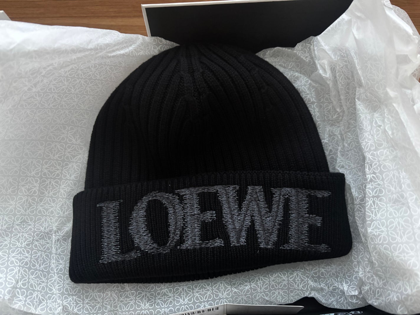 ぷぅぴぃ《紫コス部💜💗》 on LIPS 「コスメじゃないのですが、大好きなLOEWEのニット帽✨️可愛く..」(1枚目)