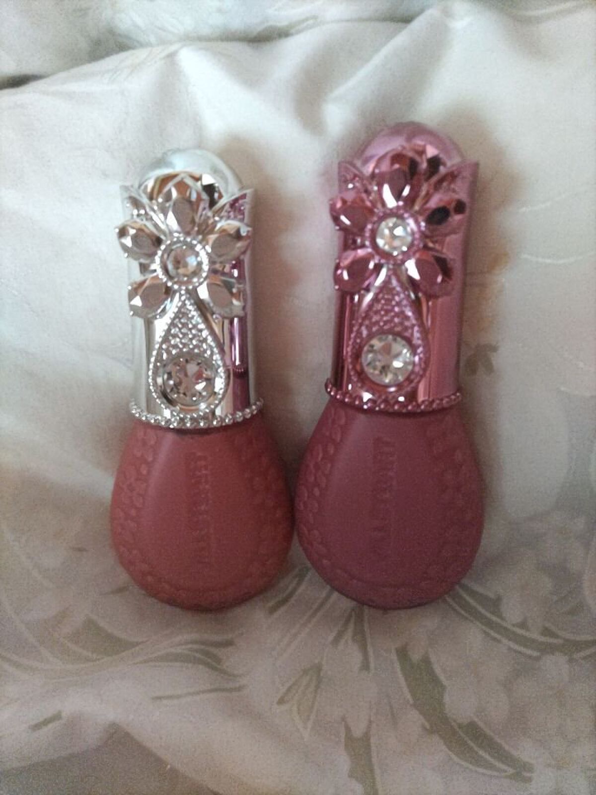 ジルスチュアート ミッドナイトチェリー コレクション/JILL STUART/メイクアップキットを使ったクチコミ（2枚目）