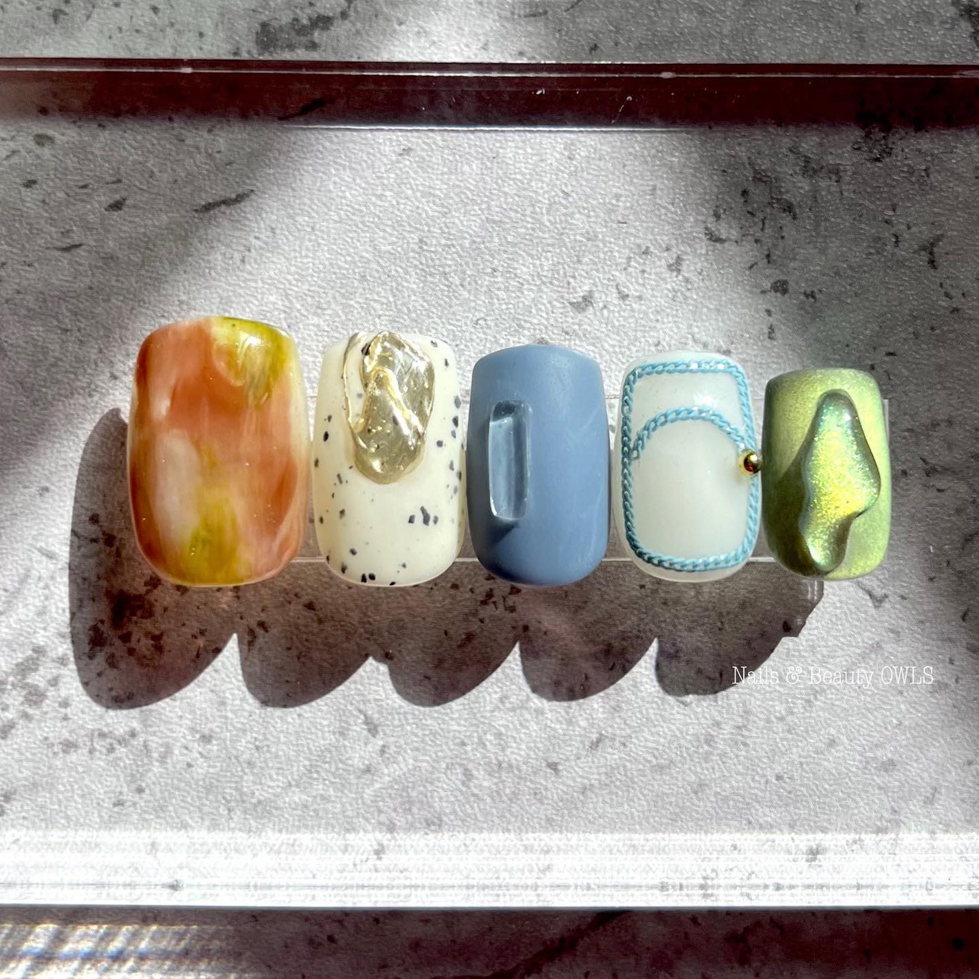 ぴよこれいと あうるす on LIPS 「夏の終わりから秋に向かってのニュアンス。全体的に黄緑〜緑〜青と..」(2枚目)