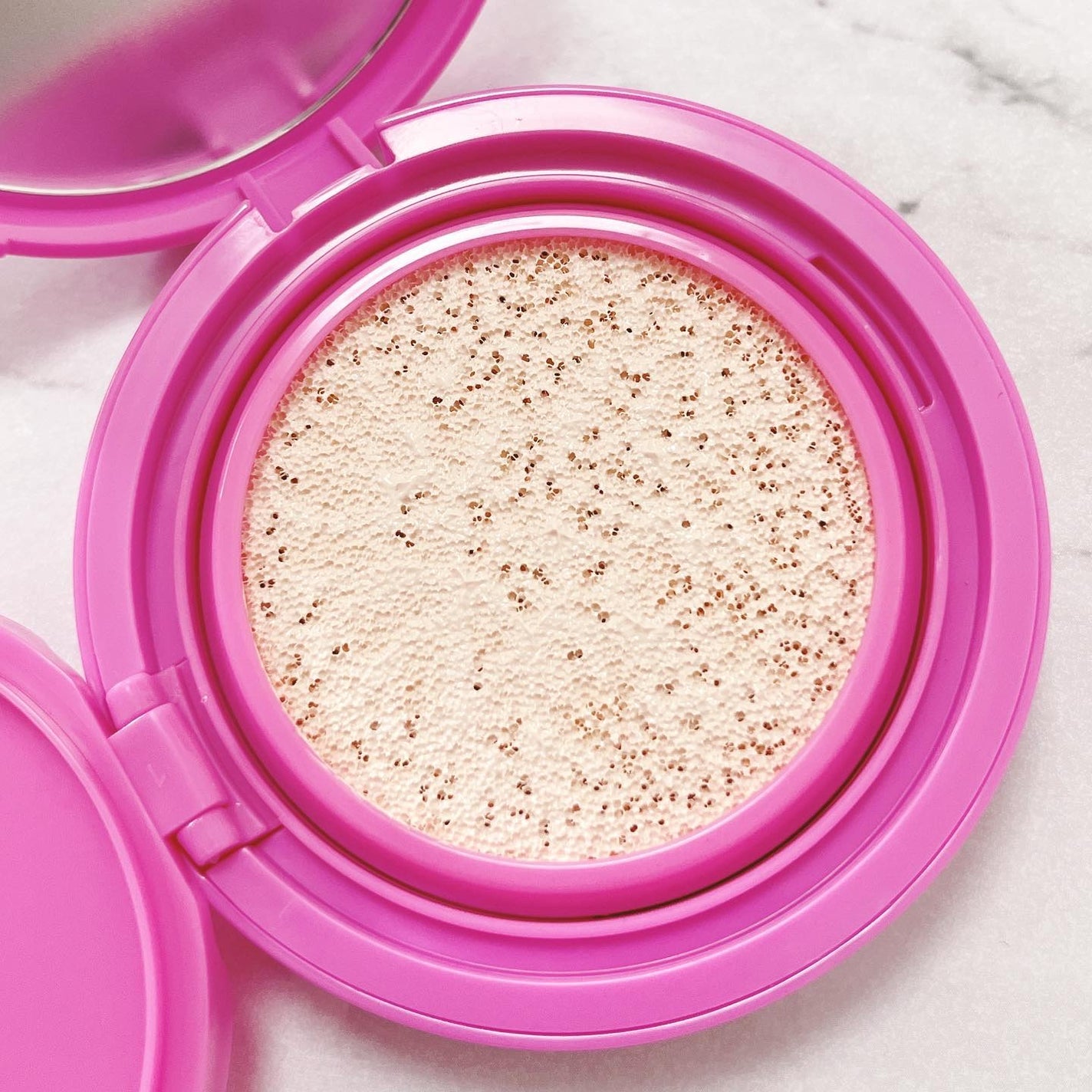 スリムフィットトーンアップサンクッション/Dear.A/日焼け止めローションを使ったクチコミ(5枚目)