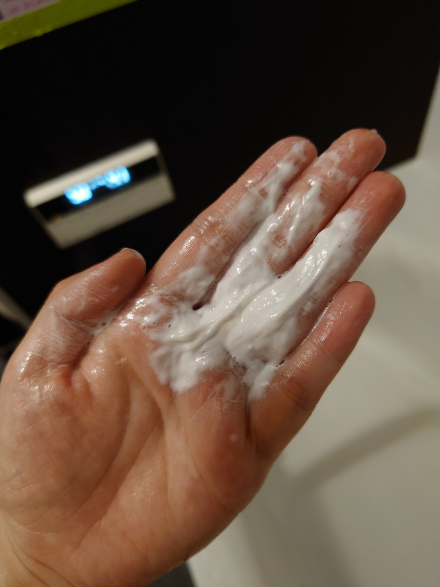 ディープクリア酵素洗顔	/メラノCC/洗顔フォームを使ったクチコミ（2枚目）