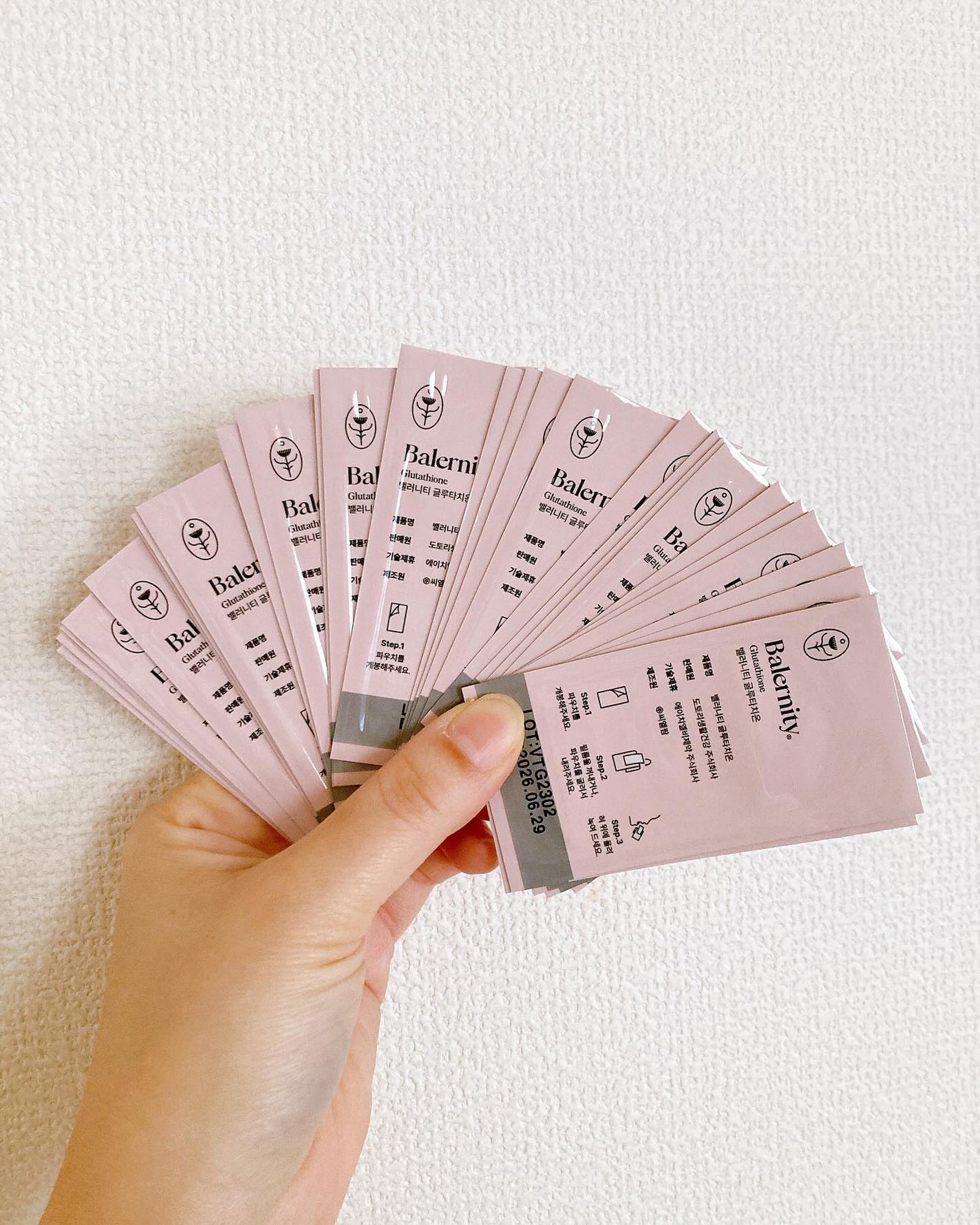 グルタチオンフィルム/Balernity/美容サプリメントを使ったクチコミ(4枚目)