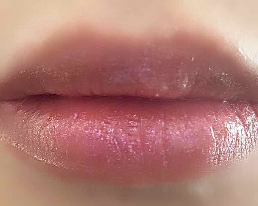 えぷれ on LIPS 「※※唇画像あります。久々にぬった。やっぱり偏光ラメはたまらない..」(2枚目)
