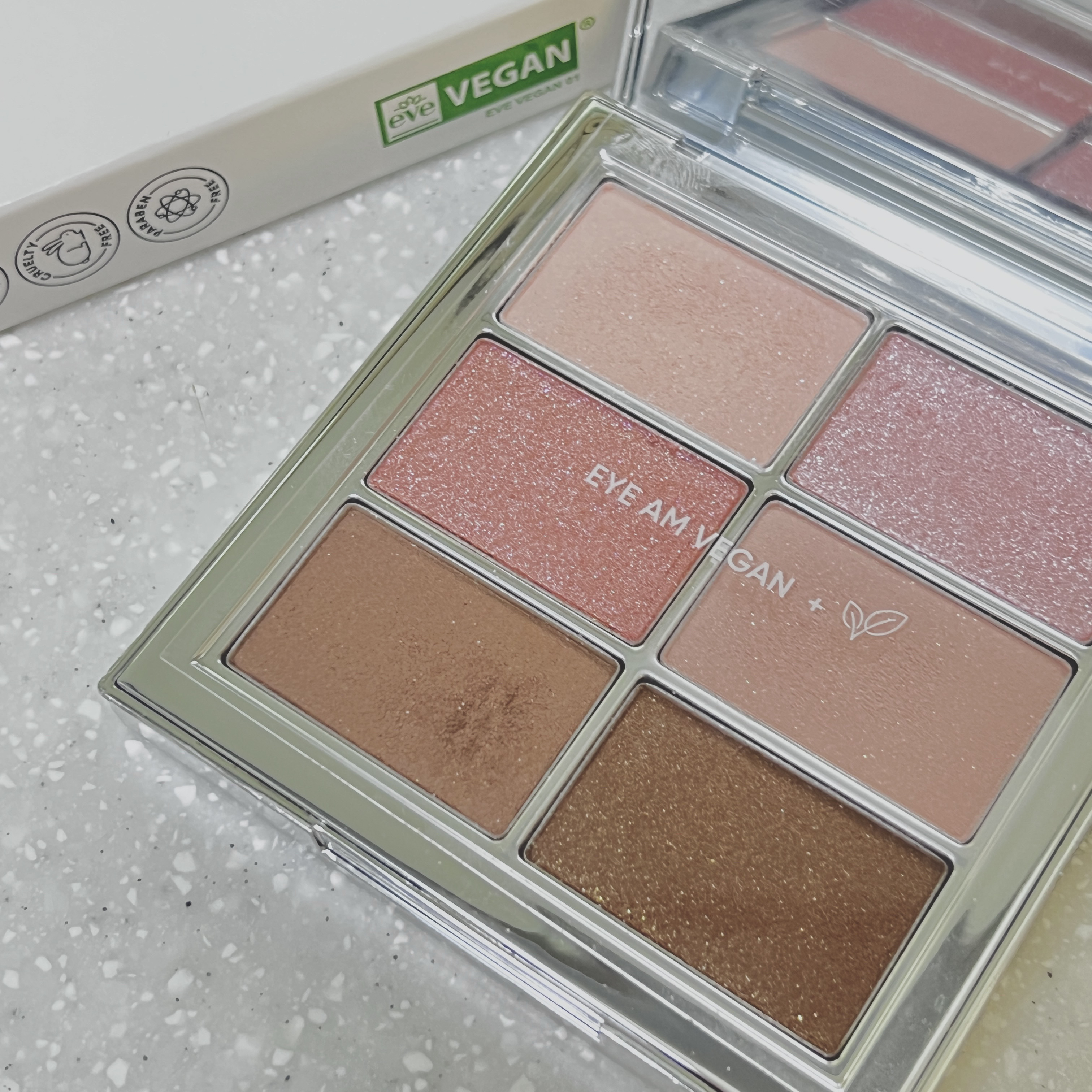 アイ ヴィーガン シアーパレット 03 シアーピーチ/AMUSE/アイシャドウパレットを使ったクチコミ（2枚目）