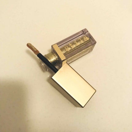 グリッター&グロウ リキッドアイシャドウ/stila/グリッターを使ったクチコミ(2枚目)