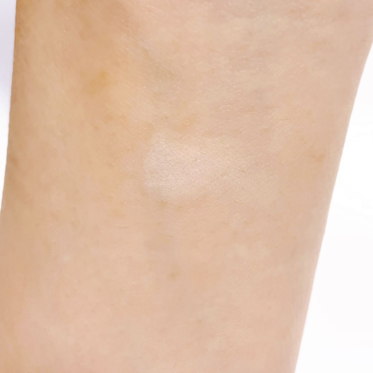 マルチカラーバリエーション マット/チャコット・コスメティクス/単色アイシャドウを使ったクチコミ（2枚目）