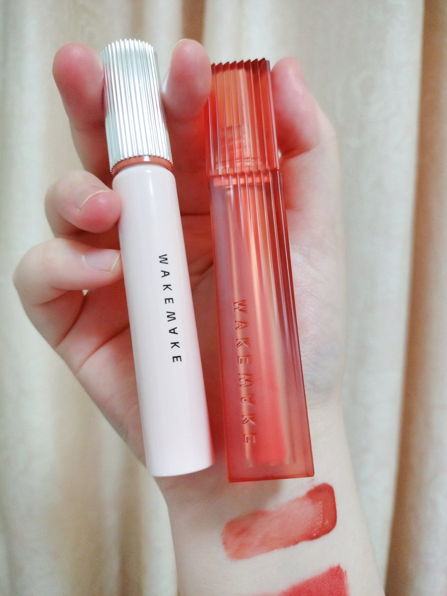 ウォーターブラーリングフィクシングティント/wakemake/リップティントを使ったクチコミ(6枚目)