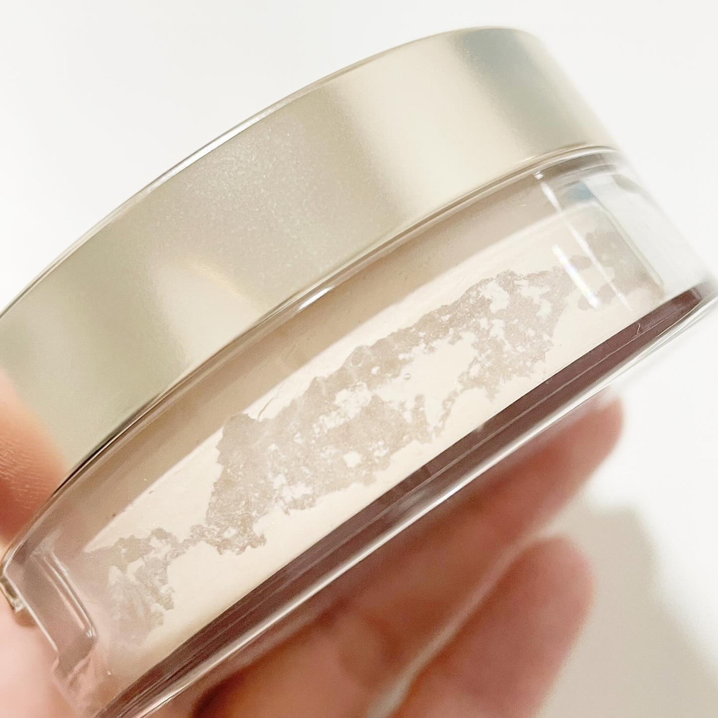 SC モイストパウダー/マーシュ・フィールド/ルースパウダーを使ったクチコミ(4枚目)