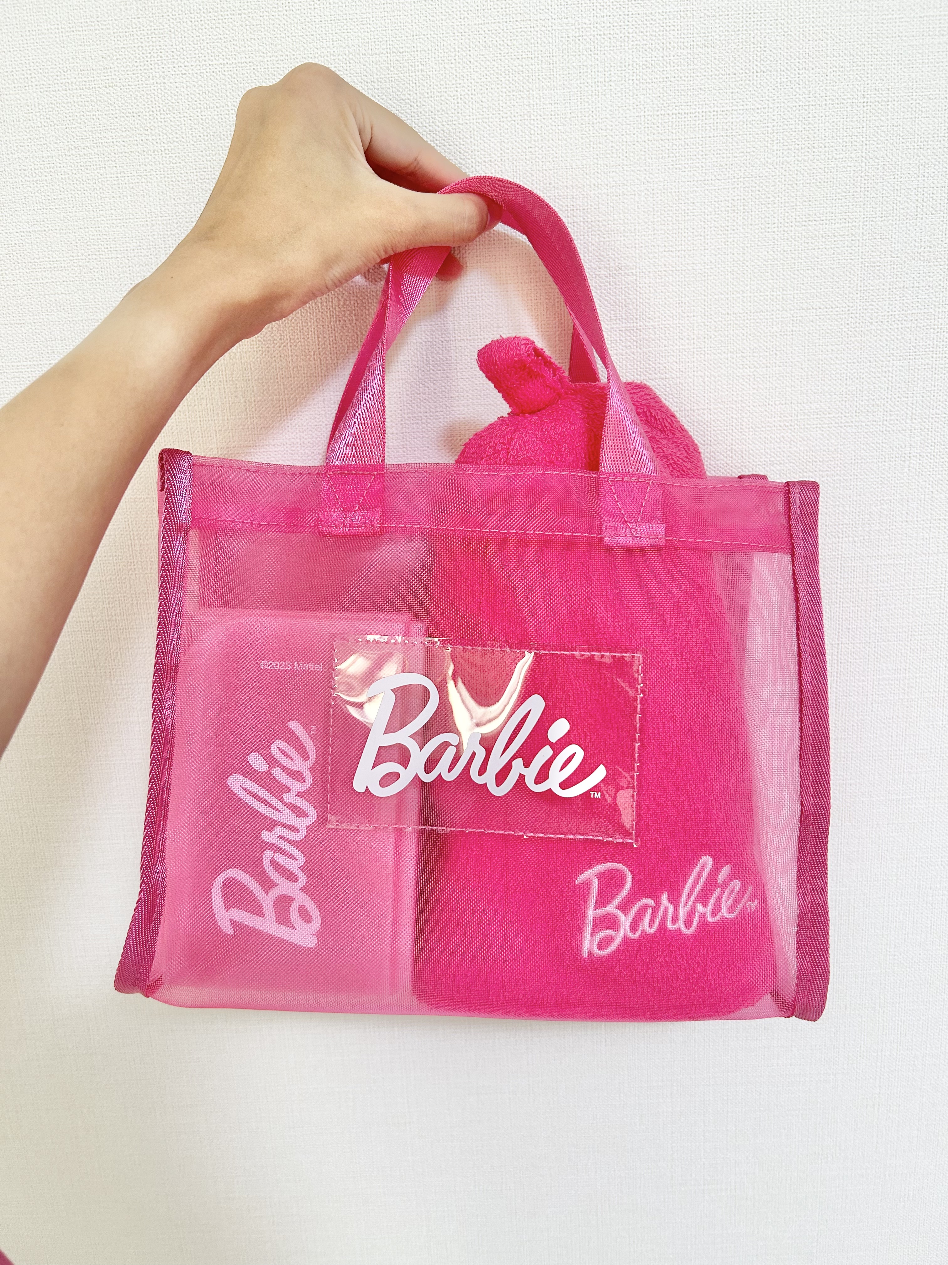 バービーのサウナセットを購入しました🩷


続けることによって代謝が良くなるサウナ、大好きです！

サウナハット被れば、熱から髪を守ってくれるし、のぼせないので長く入っていられます✨

濃いピンクが可愛すぎる😍