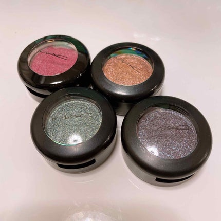 ダズルシャドウ トライ ミー オン/M・A・C/単色アイシャドウを使ったクチコミ(1枚目)