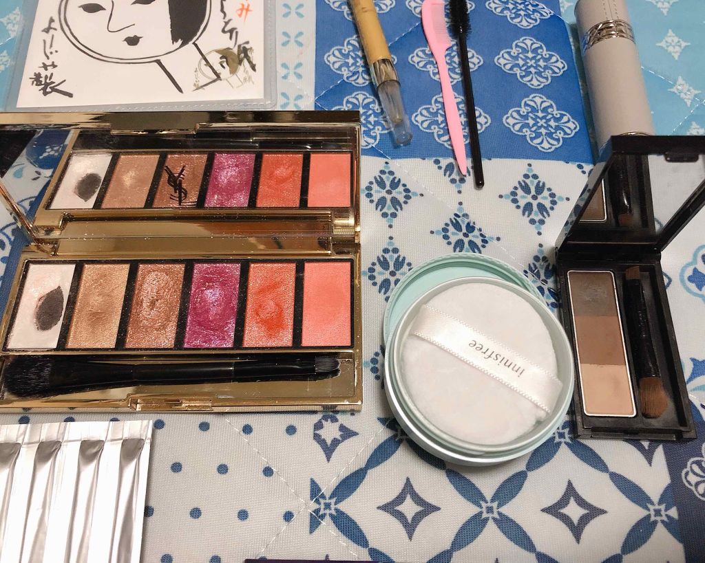 ゆゆゆ on LIPS 「持ち歩きポーチの中身どうしても減らせなくて困ってます。出来るだ..」(3枚目)