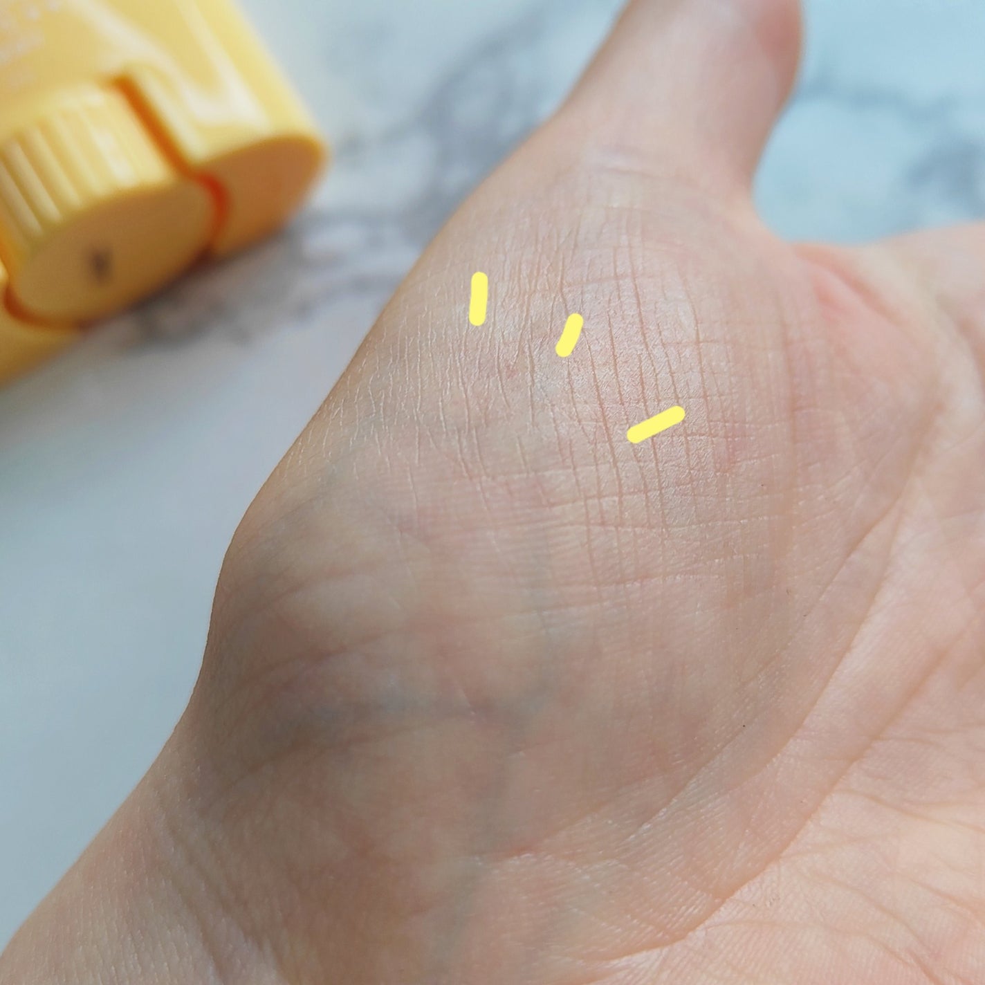 V9ビタミンアンプルUVスティック CLEAR/JMsolution/日焼け止めスティックを使ったクチコミ(3枚目)