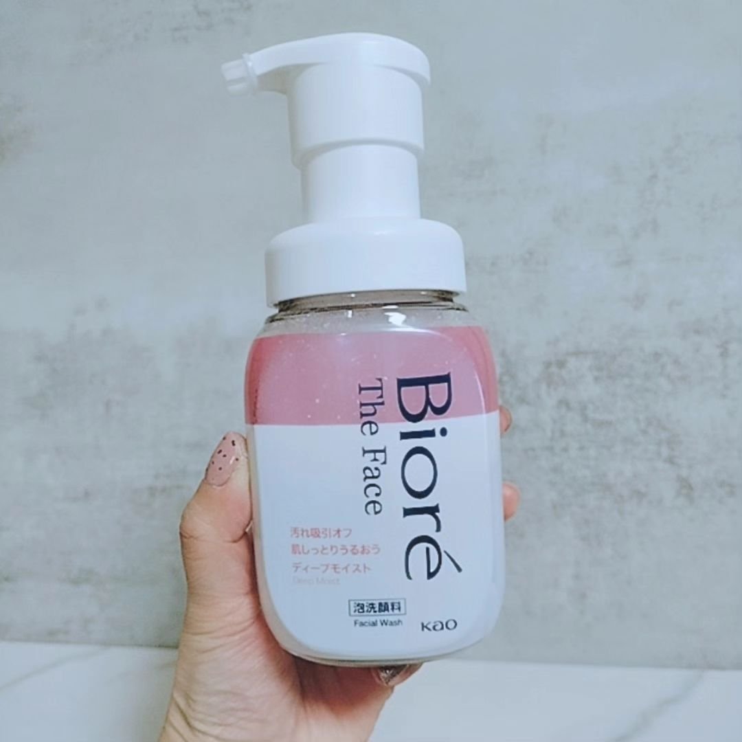 ビオレ ザフェイス 泡洗顔料 ディープモイスト/ビオレ/泡洗顔を使ったクチコミ（2枚目）