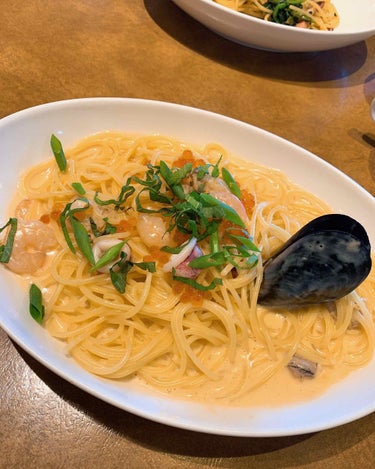 昨日は作るひまがなかったので冷凍パスタ

昼はジョーリパスタに行きました✨

夜はお鍋の残りです！

#shihoのダイエット