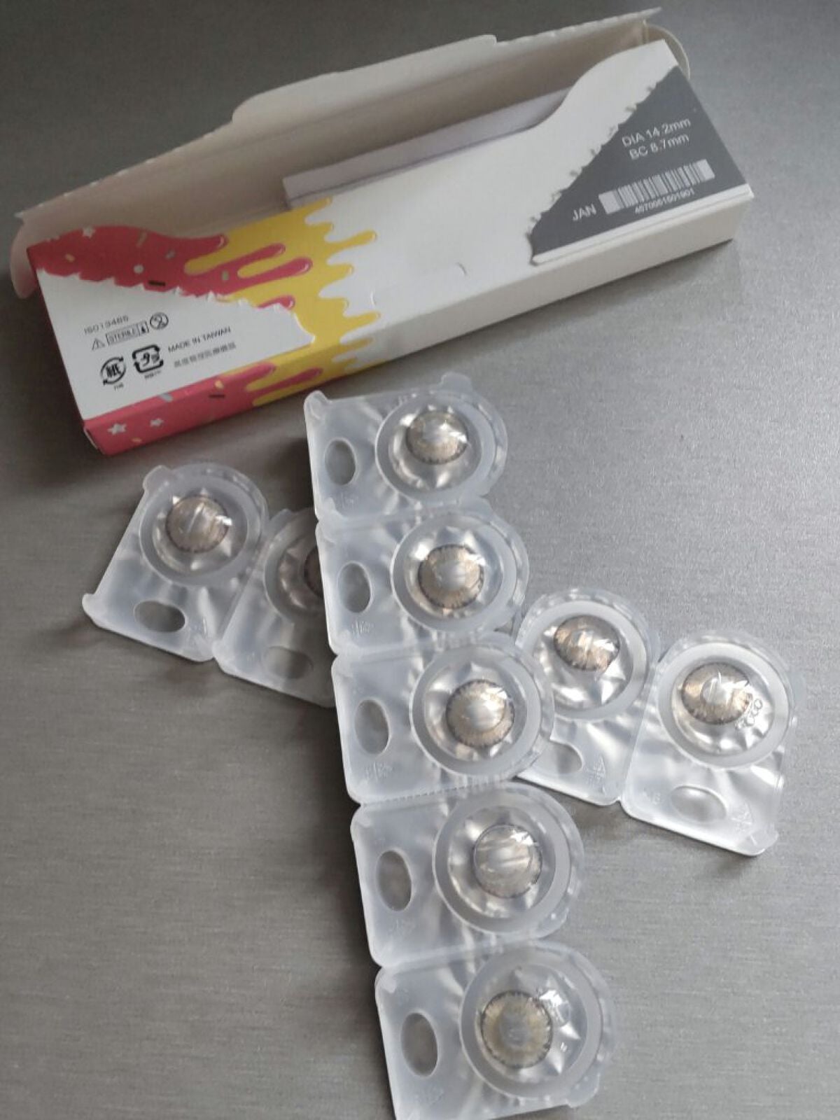 林檎 on LIPS 「 目からはじめるイメチェン👀マスクしてたら目や髪く..」(1枚目)