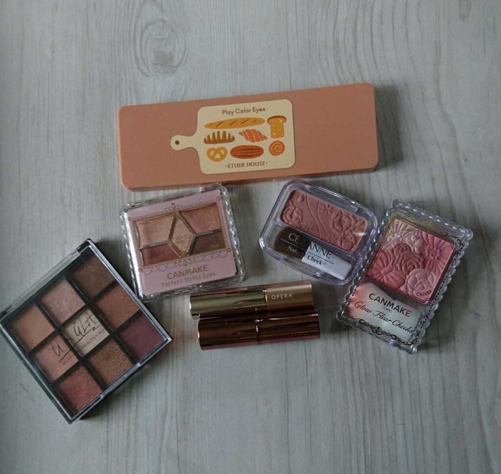 グロウフルールチークス/キャンメイク/パウダーチークを使ったクチコミ(1枚目)