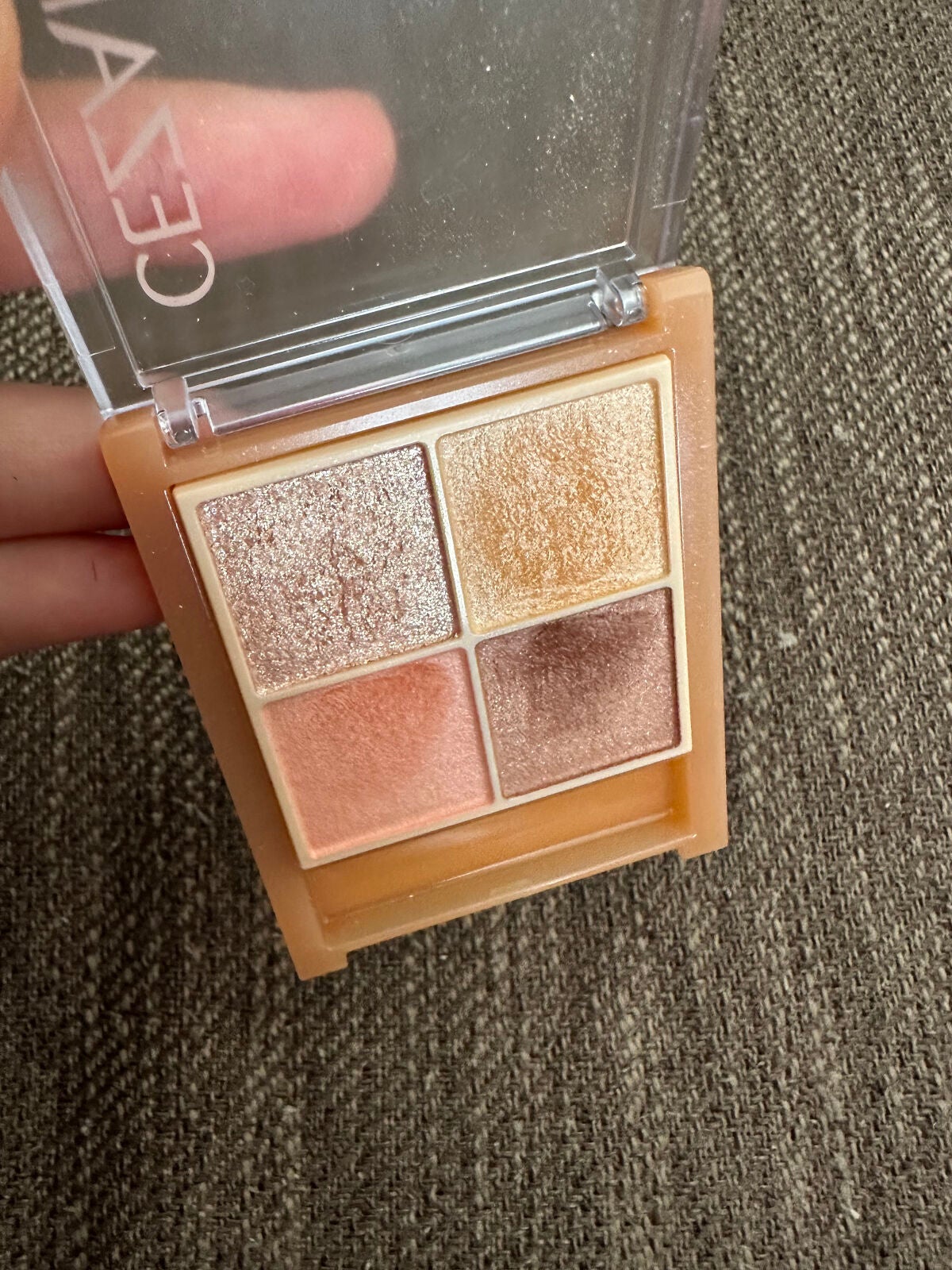 ベージュトーンアイシャドウ/CEZANNE/アイシャドウパレットを使ったクチコミ(3枚目)