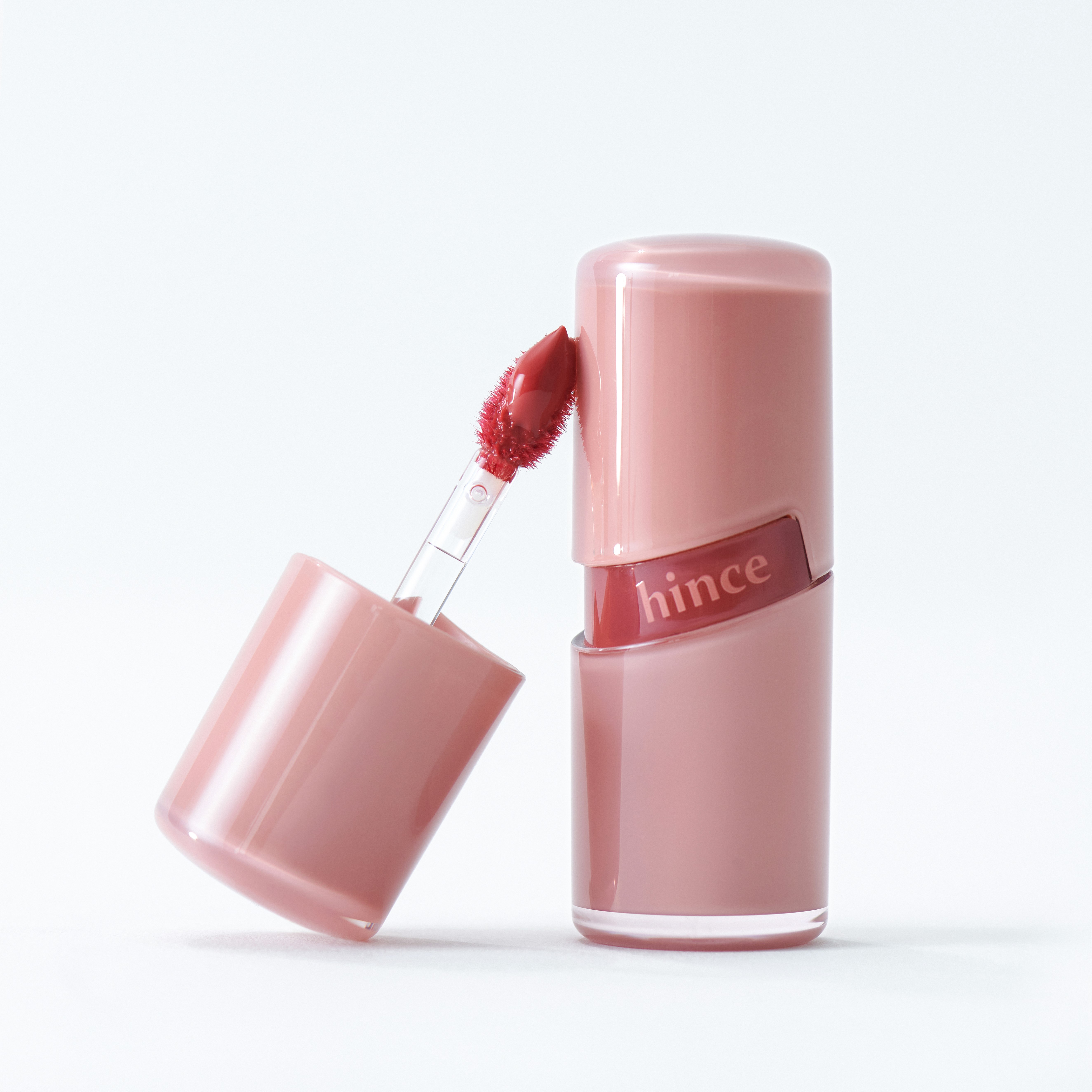 SNSで話題沸騰中の新作リップロウグロウジェルティント🍓（2枚目）