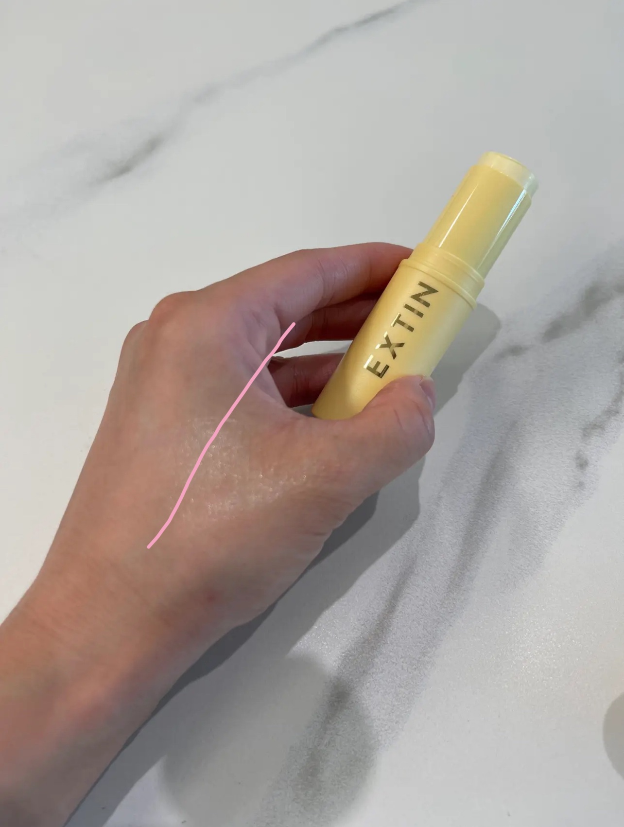 エクスティンCバーム/KAHI/フェイスバームを使ったクチコミ（3枚目）