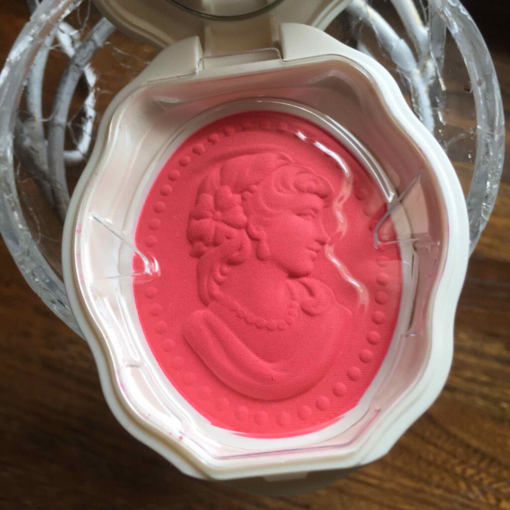 プレスト チークカラー N/レ・メルヴェイユーズ ラデュレ/パウダーチークを使ったクチコミ(2枚目)