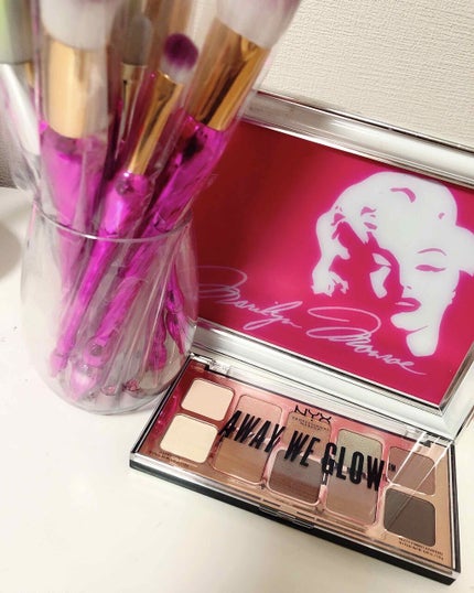 アウェイ ウィーグローシャドウパレットA/NYX Professional Makeup/アイシャドウパレットを使ったクチコミ(1枚目)