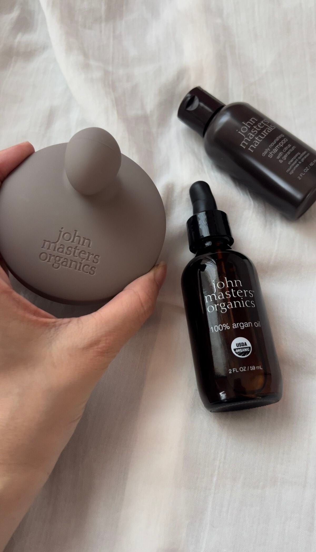 スキャルプシェイクブラシ/john masters organics/スカルプブラシを使ったクチコミ(1枚目)