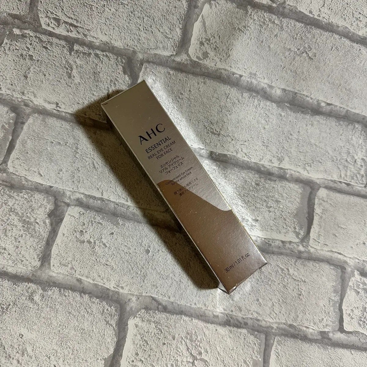 エッセンシャル リアル アイクリーム フォーフェイス/AHC/アイケア・アイクリームを使ったクチコミ(1枚目)