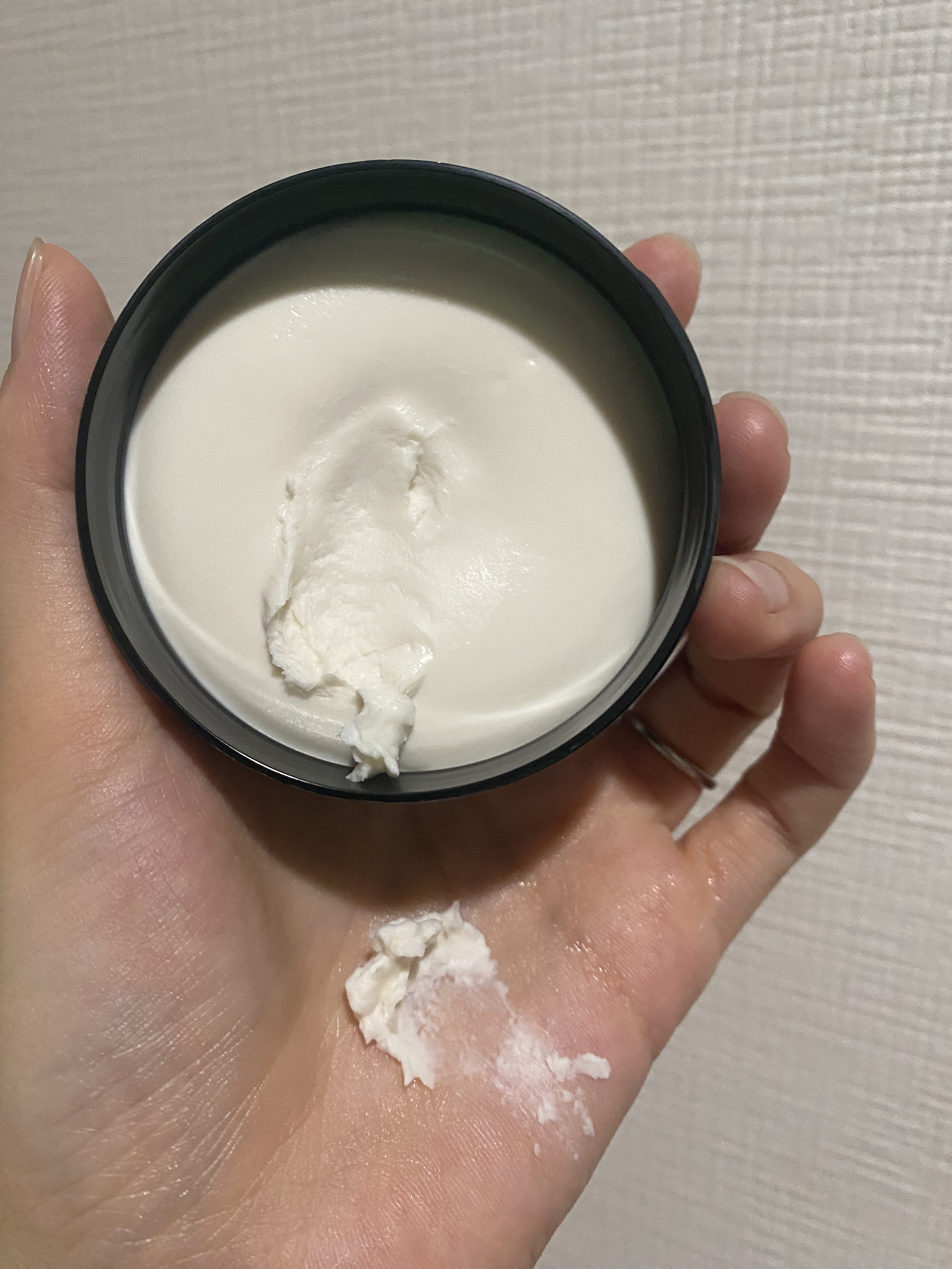 ボディバター シア 50ml/THE BODY SHOP/ボディクリームを使ったクチコミ（3枚目）