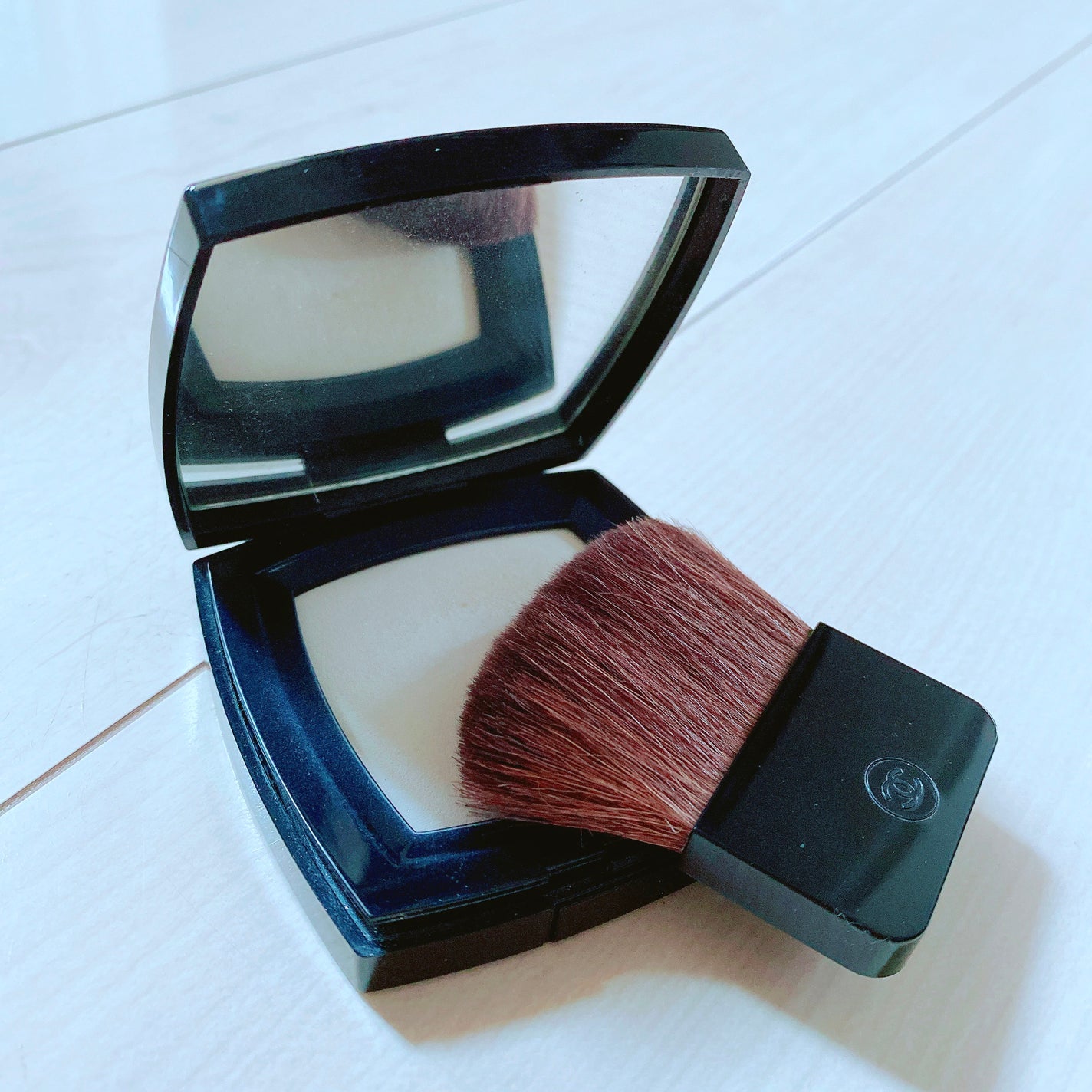 プードゥル ルミエール グラッセ/CHANEL/プレストパウダーを使ったクチコミ(2枚目)