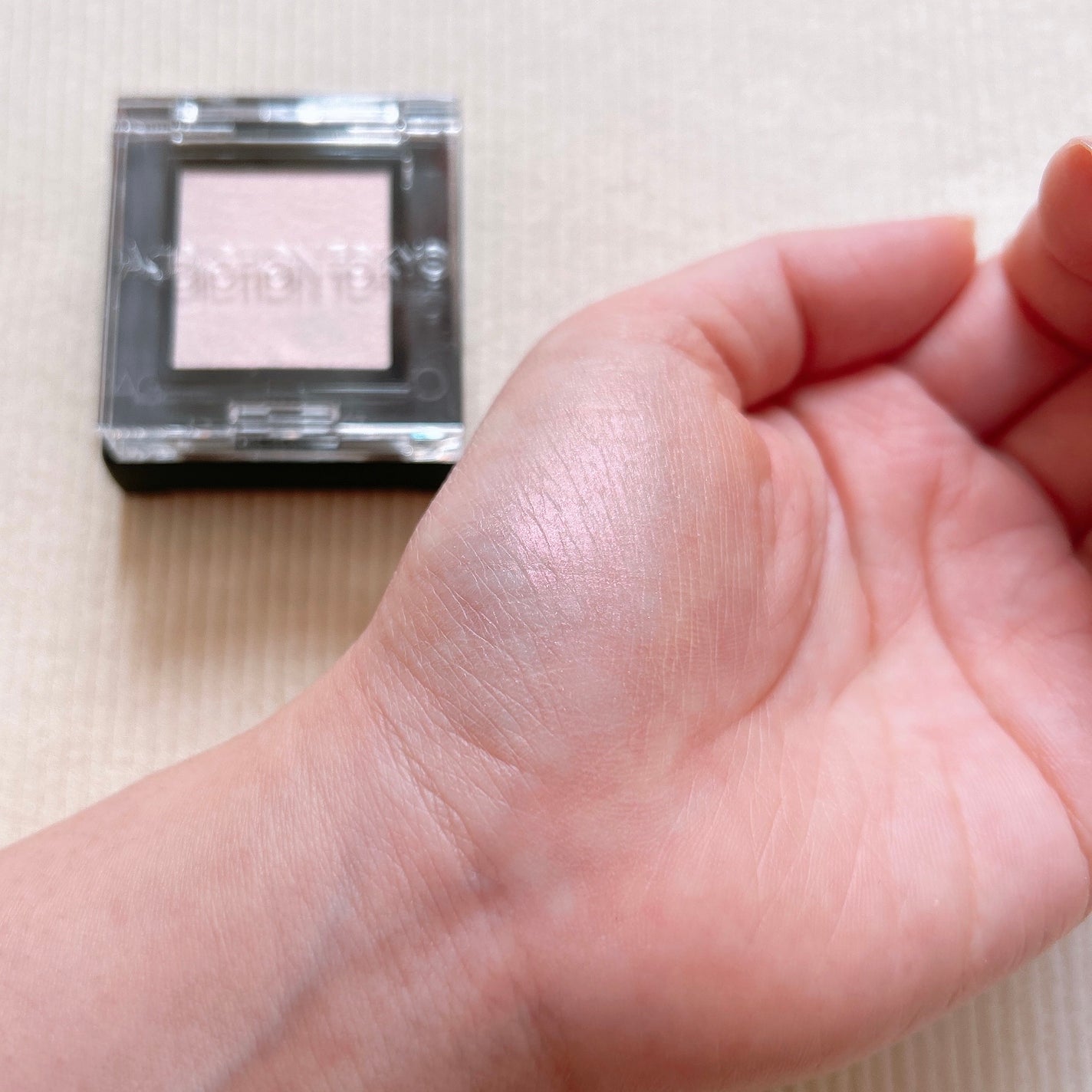 アディクション ザ アイシャドウ パール/ADDICTION/単色アイシャドウを使ったクチコミ(2枚目)