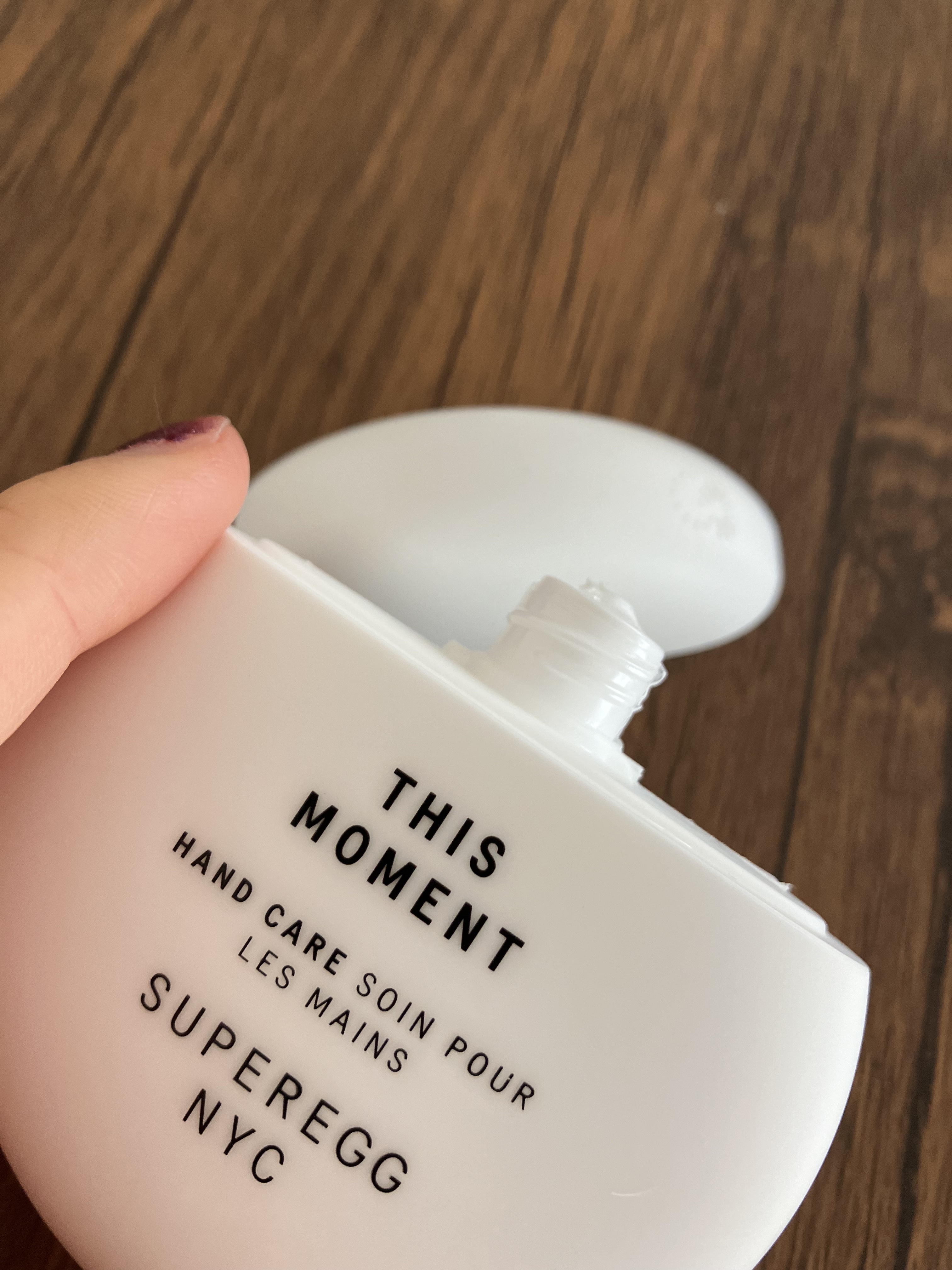 ディス モーメント ハンドケア/SUPEREGG /ハンドクリームを使ったクチコミ（2枚目）
