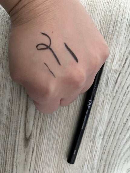 シルキーリキッドアイライナーWP/D-UP/リキッドアイライナーを使ったクチコミ(2枚目)