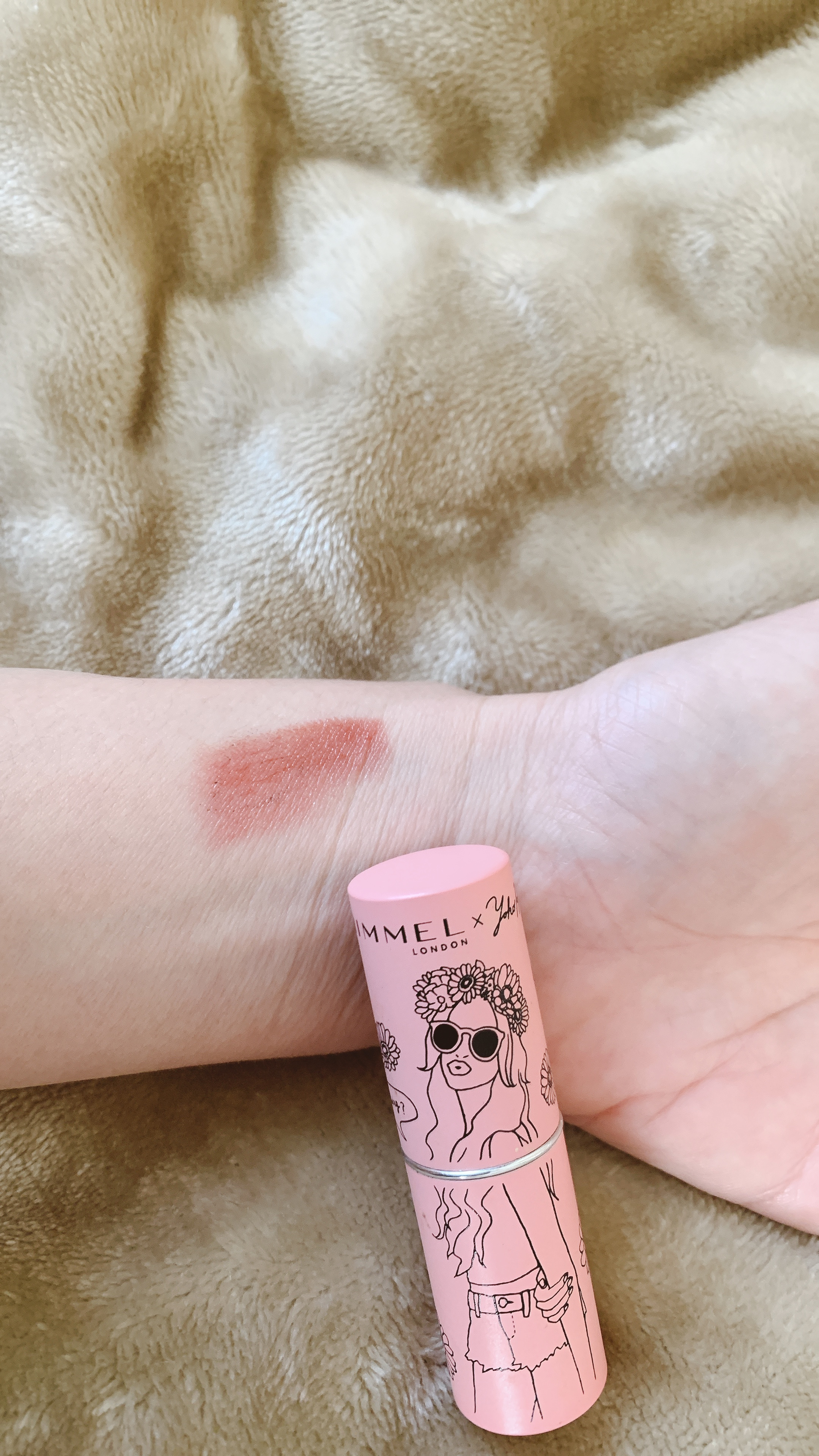 マシュマロルック リップスティック/リンメル ロンドン/口紅を使ったクチコミ（3枚目）