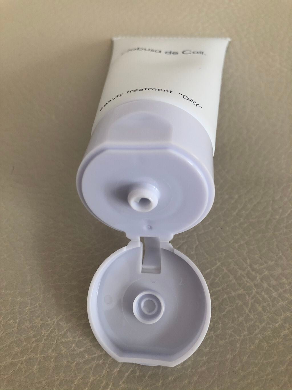 ロブサ・デ・コル デイケアクリーム/ロブサ・デ・コル/ハンドクリームを使ったクチコミ(2枚目)