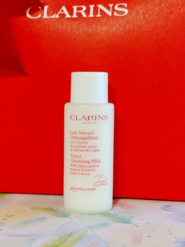 CLARINS ベルベット クレンジング ミルクのクチコミ「CLARINS　ベルベット クレンジング ミルク

⭐ベーシックサンプルセット　385円
⭐テ.....」（1枚目）