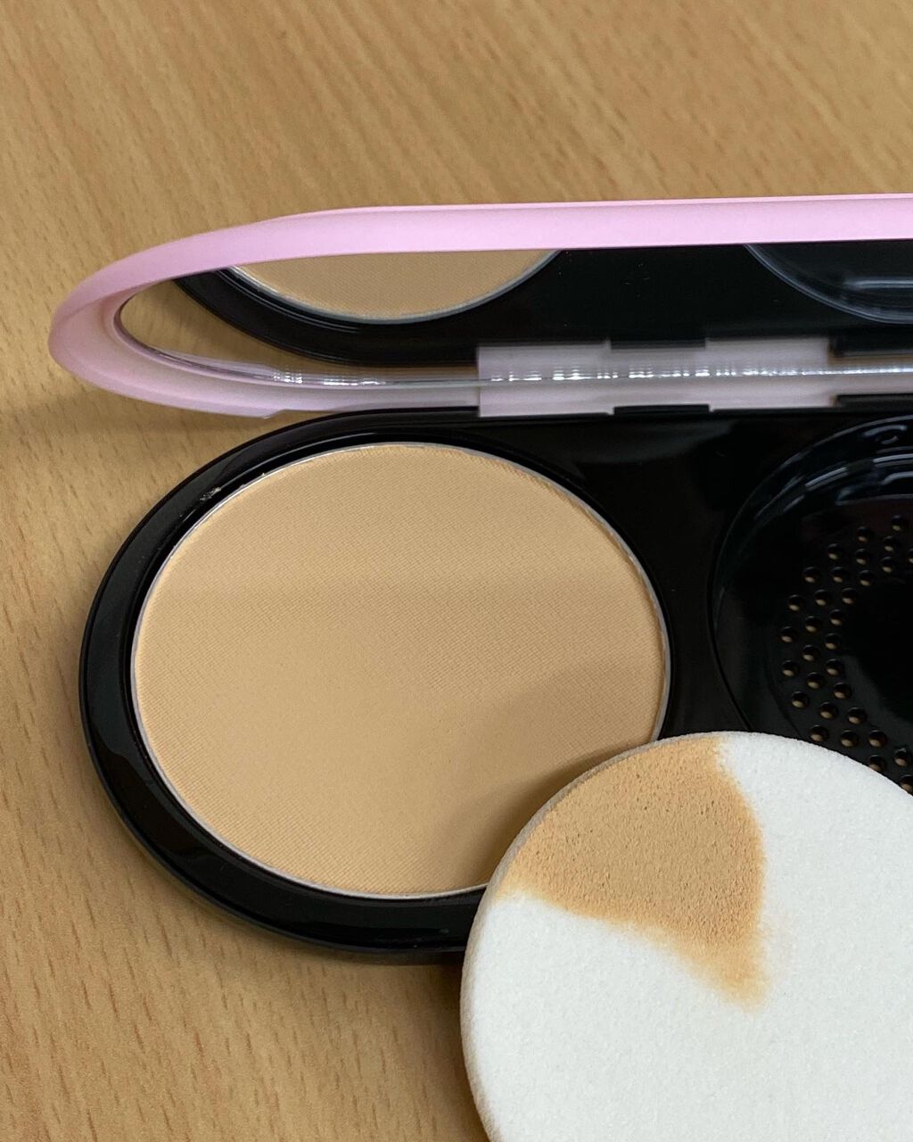 ライトフル C3 ナチュラル シルク パウダーファンデーション/M・A・C/パウダーファンデーションを使ったクチコミ(3枚目)