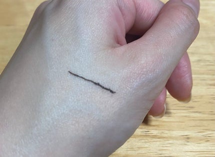 スキルレスライナー/LUMIURGLAS/リキッドアイライナーを使ったクチコミ(3枚目)