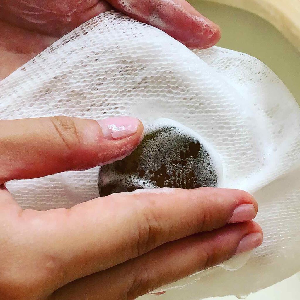 草花木果 アクネ洗顔石けん （医薬部外品）/草花木果/洗顔石鹸を使ったクチコミ（2枚目）