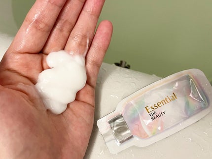 ザビューティ うるツヤチャージヘアパック/エッセンシャル/ヘアマスク・ヘアパックを使ったクチコミ(4枚目)