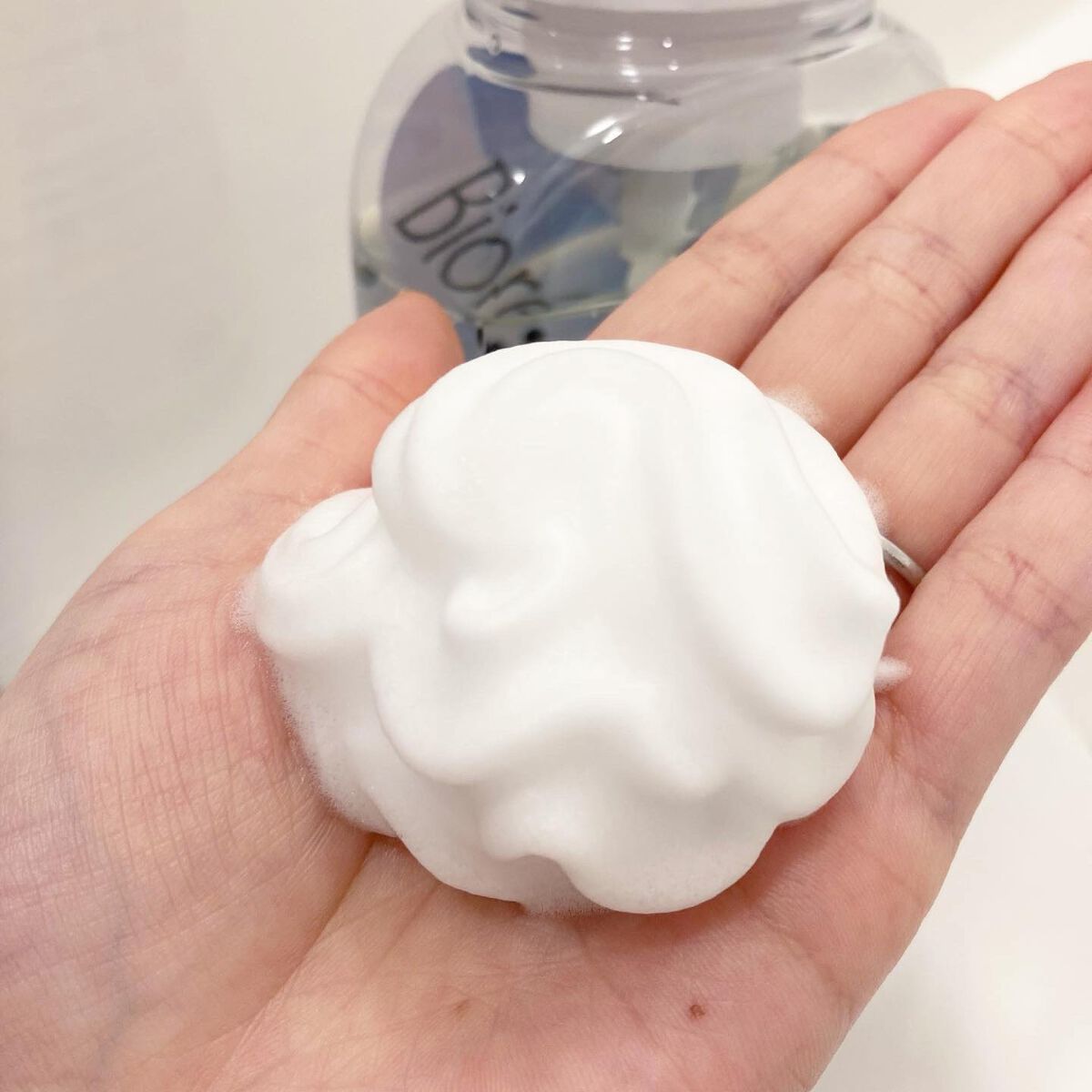 ザ ボディ 泡タイプ ピュアリーサボンの香り/ビオレu/ボディソープを使ったクチコミ（2枚目）